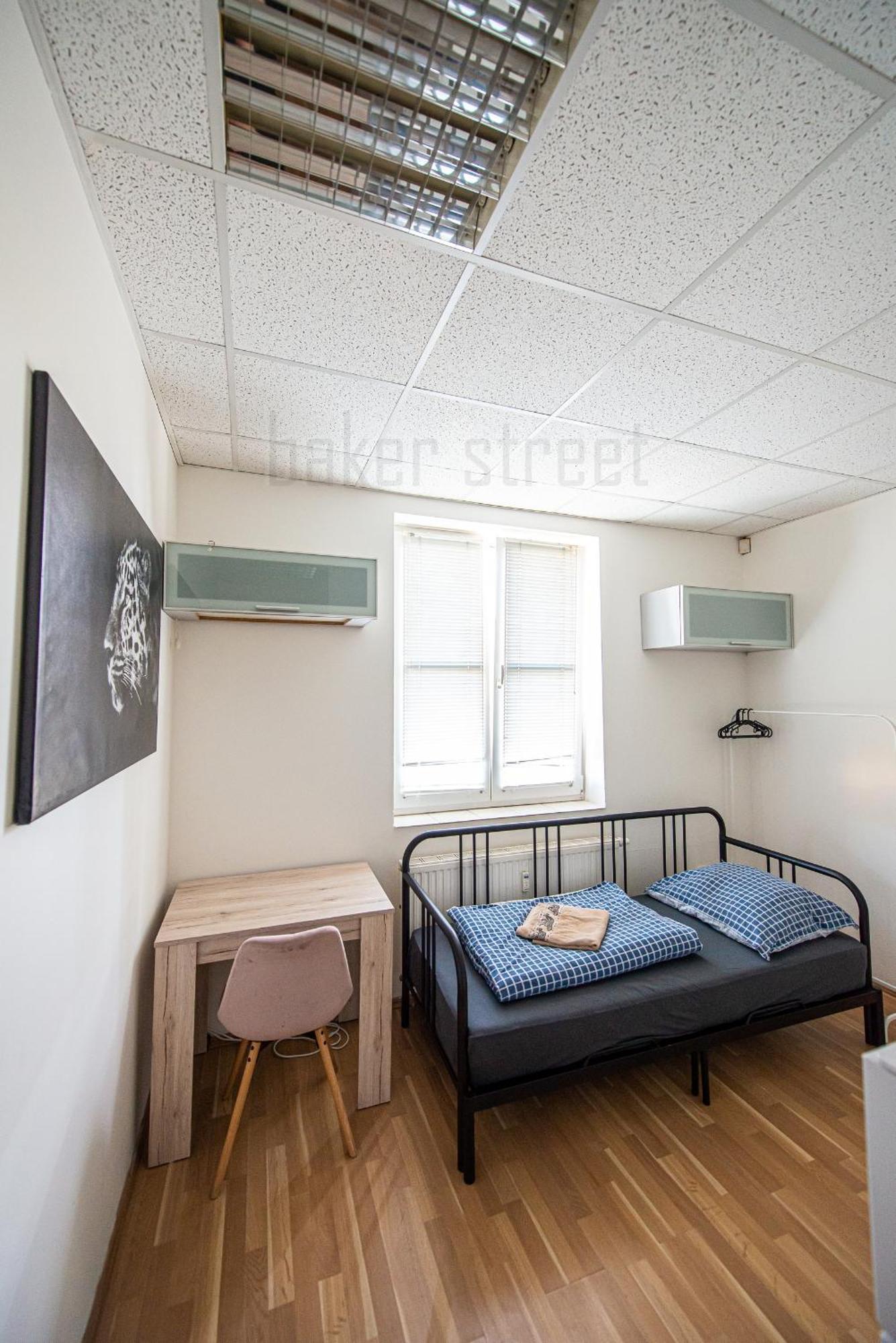 Appartamento Snug Close To Metro Palmovka *