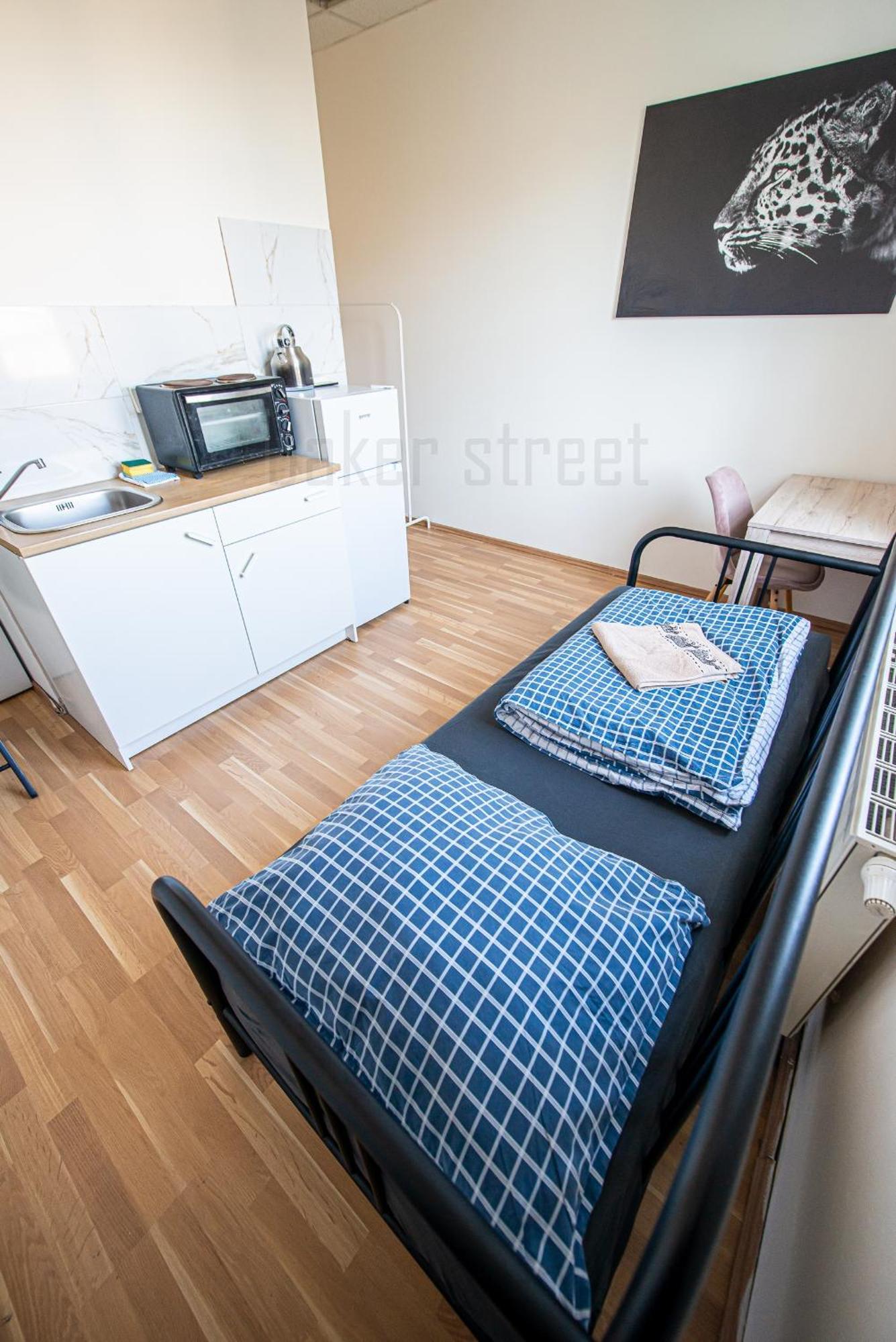 Snug Close To Metro Palmovka *